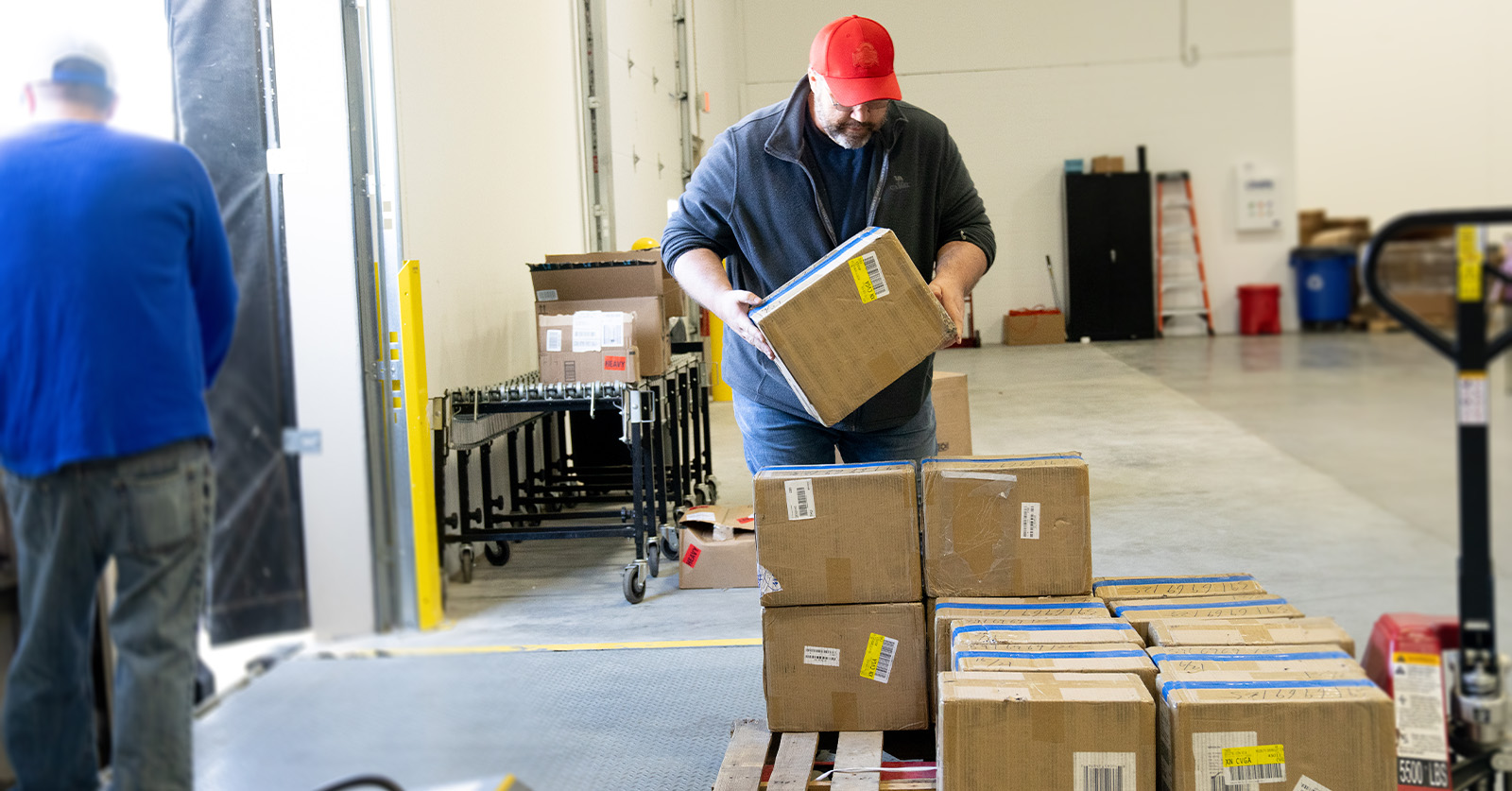 With an Amazon partner who offers warehousing services, you can increase sales and profitability on Amazon. Make sure to find an Amazon partner or consultant with warehousing and logistics capabilities.